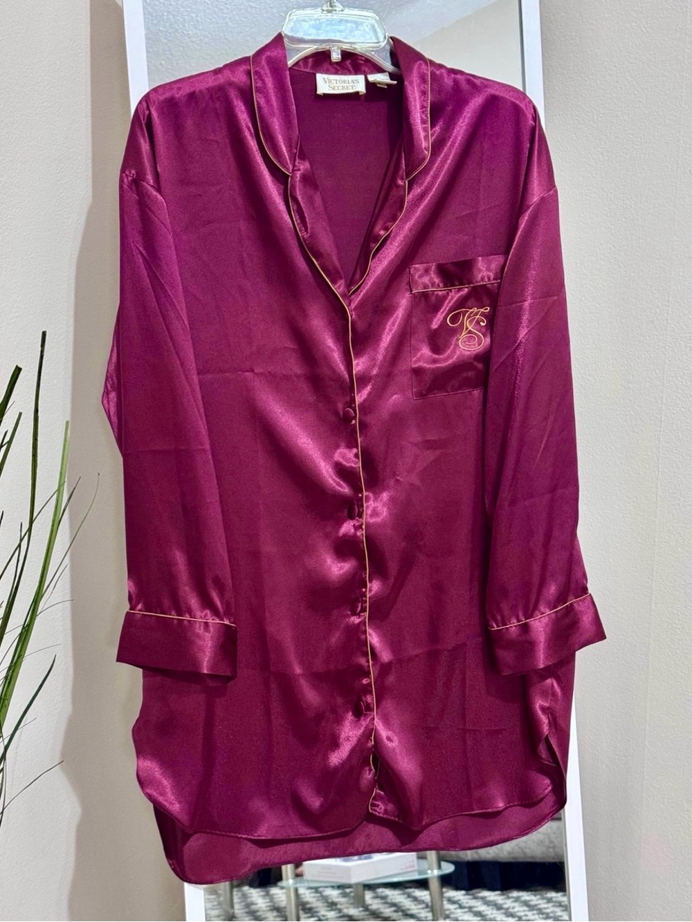 Vintage Victoria’s Secret Gold Label Burgundy Satin Nightshirt Medium